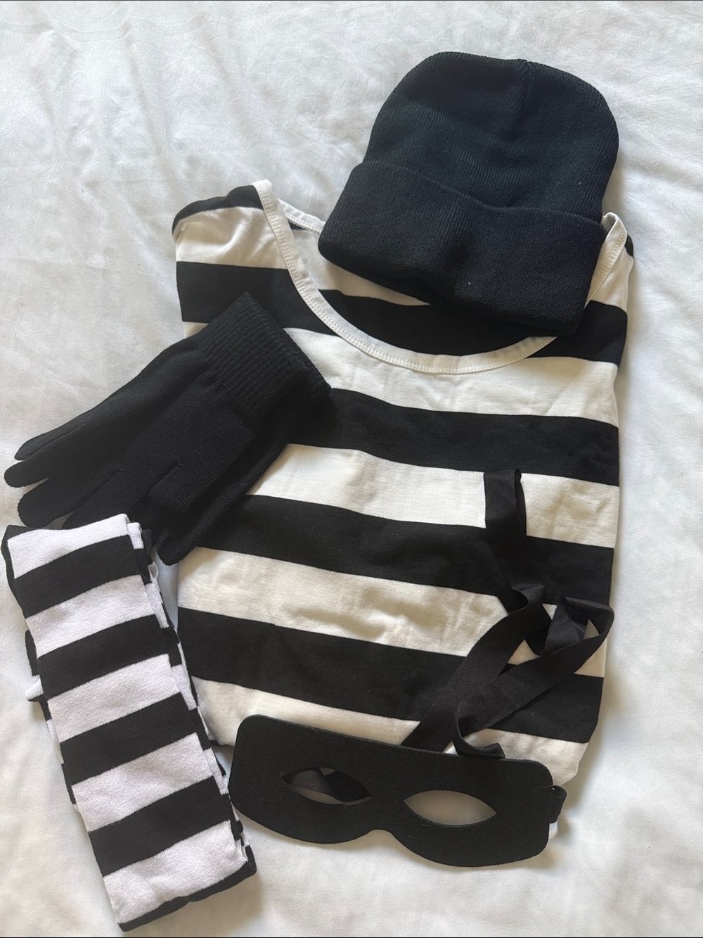 NEW Robber, Burglar, Thief, Bandit  - Unisex Costume five piece set